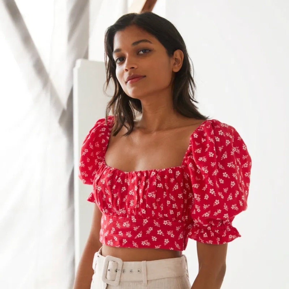 Red Floral Puff Sleeve Crop Top